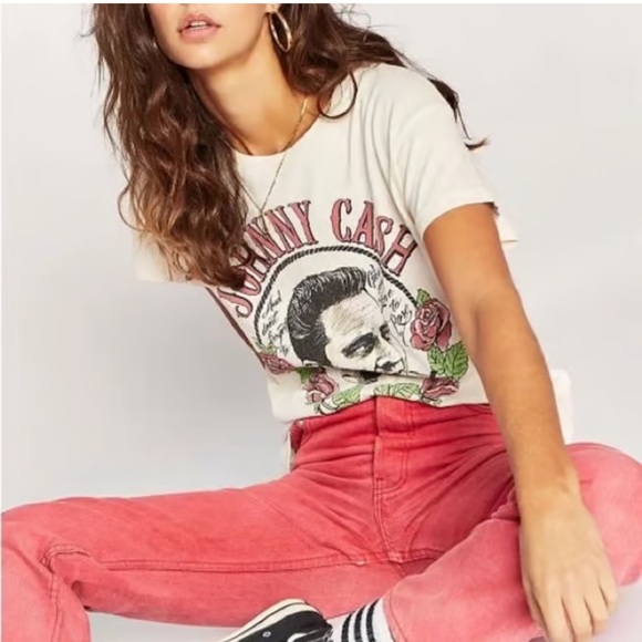 Daydreamer Johnny Cash Love to Rose Tour Tee - Picture 2 of 8